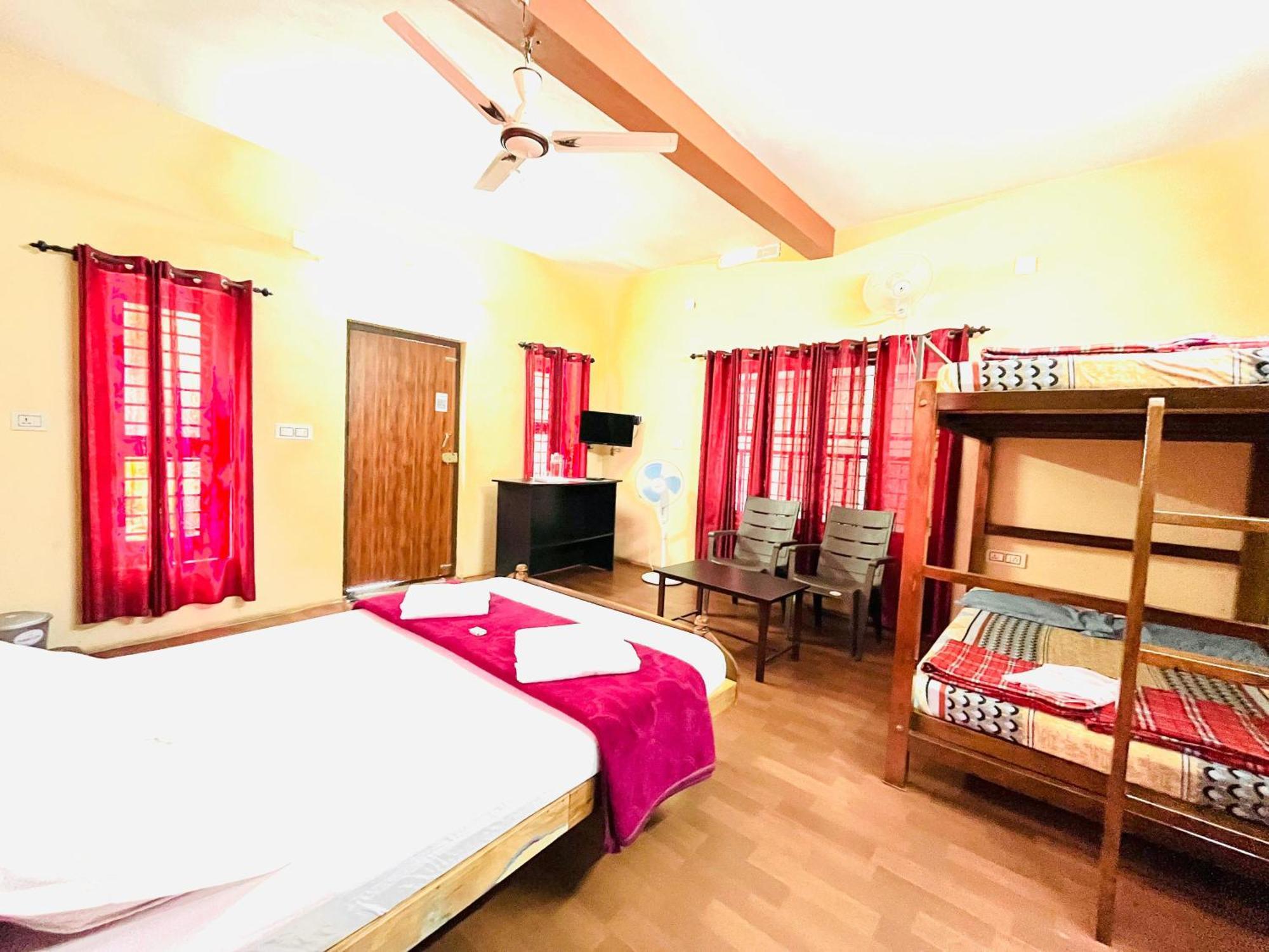 Sahyadri Homestay Kalpetta Luaran gambar